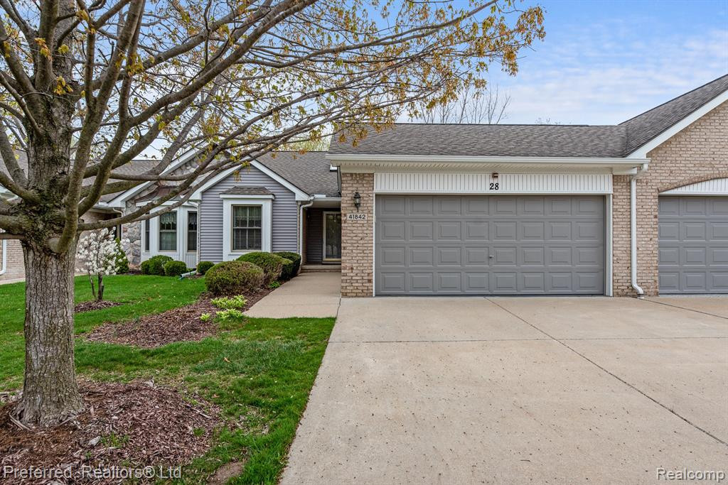41842 RIVERWOOD, 28, Canton, MI 48187 — front exterior