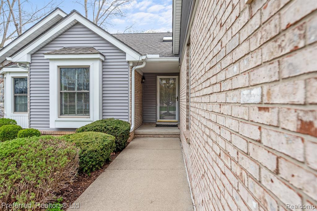 41842 RIVERWOOD, 28, Canton, MI 48187 — Photo 3
