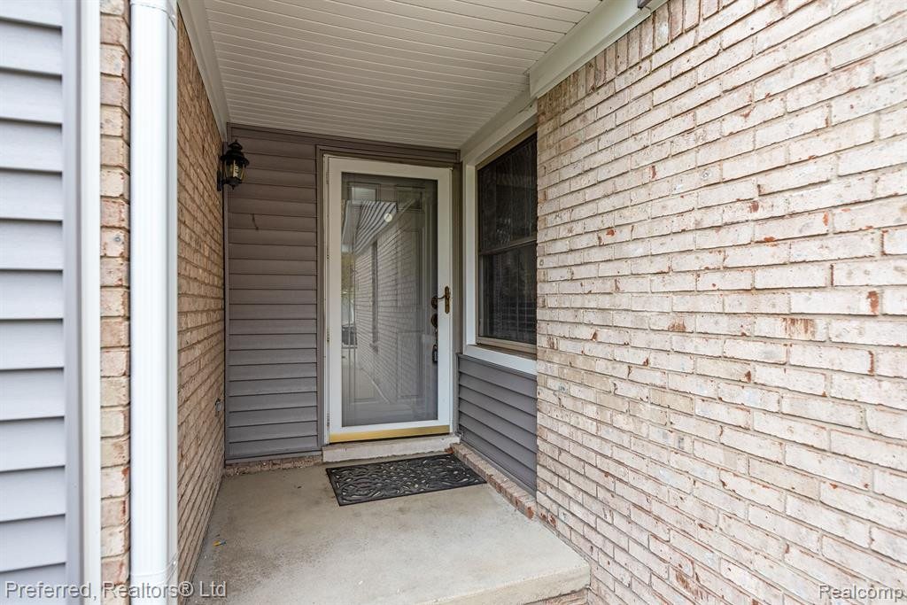 41842 RIVERWOOD, 28, Canton, MI 48187 — Photo 4