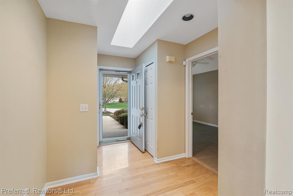 41842 RIVERWOOD, 28, Canton, MI 48187 — Photo 5