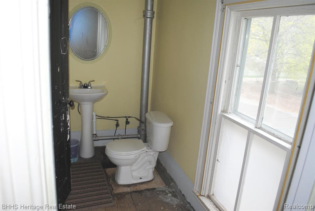 117 N SHIAWASSEE Street, Bancroft, MI 48414 — Photo 22
