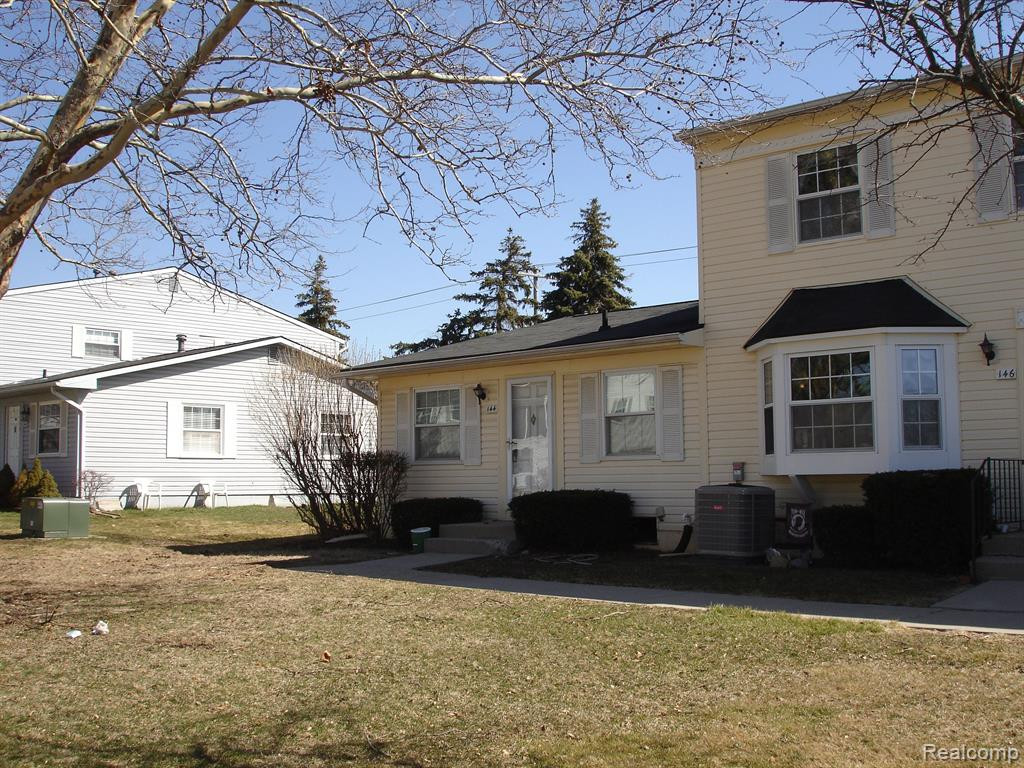 144 Lake Village Drive, APT 6, Walled Lake, MI 48390 — Photo 2