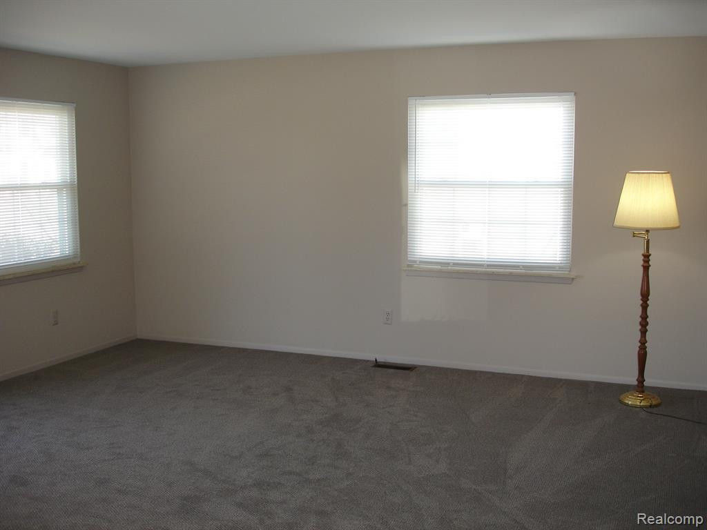 144 Lake Village Drive, APT 6, Walled Lake, MI 48390 — Photo 6