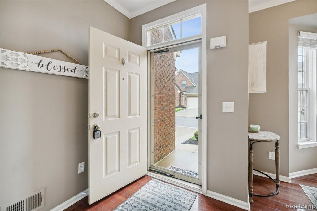 48835 WESTBRIDGE Drive, Canton, MI 48188 — Photo 6