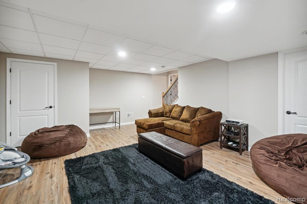 48835 WESTBRIDGE Drive, Canton, MI 48188 — Photo 36
