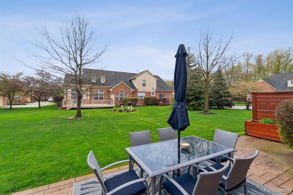 48835 WESTBRIDGE Drive, Canton, MI 48188 — Photo 38