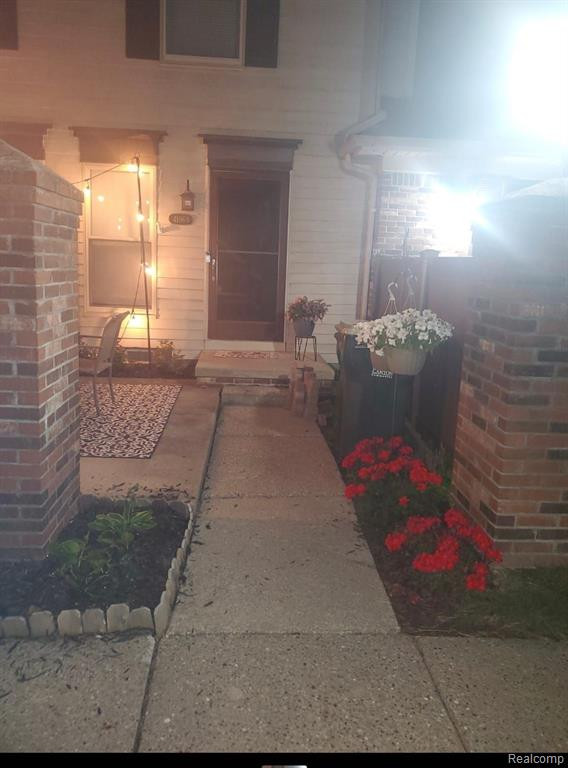 41060 NORTHWIND DR, Canton, MI 48188 — Photo 9