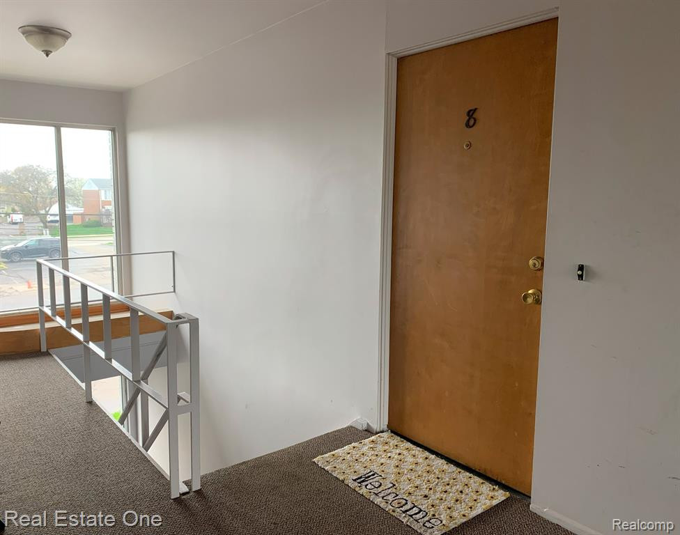 4830 BRIARWOOD Avenue, 8, Royal Oak, MI 48073 — Photo 2