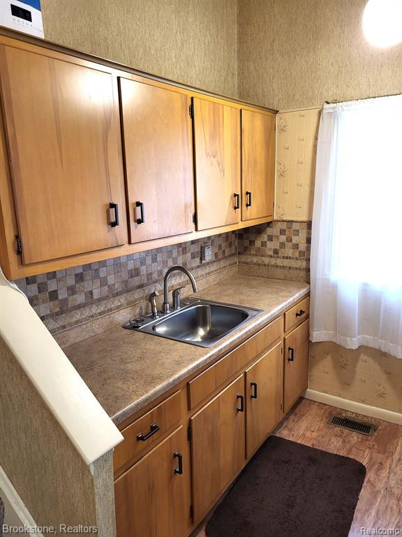 29164 MANCHESTER Street, Westland, MI — Photo 2