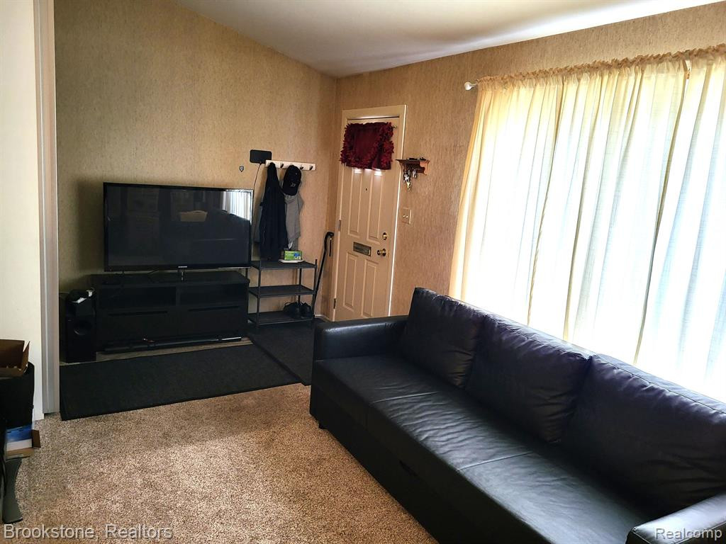 29164 MANCHESTER Street, Westland, MI — Photo 4
