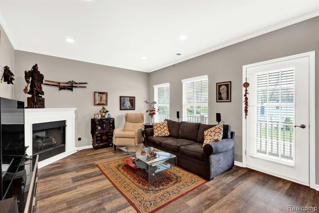 520 RED OAK, Walled Lake, MI 48390 — Photo 7