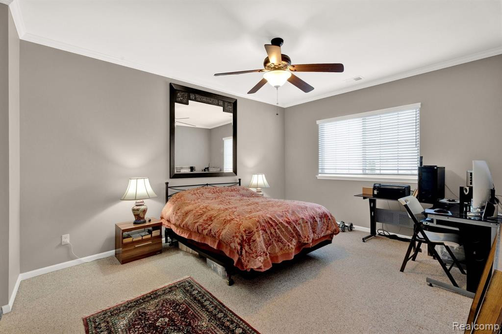 520 RED OAK, Walled Lake, MI 48390 — Photo 17