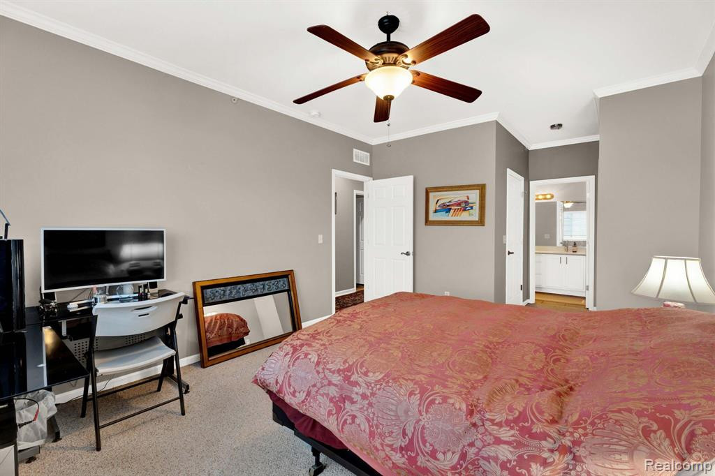 520 RED OAK, Walled Lake, MI 48390 — Photo 18