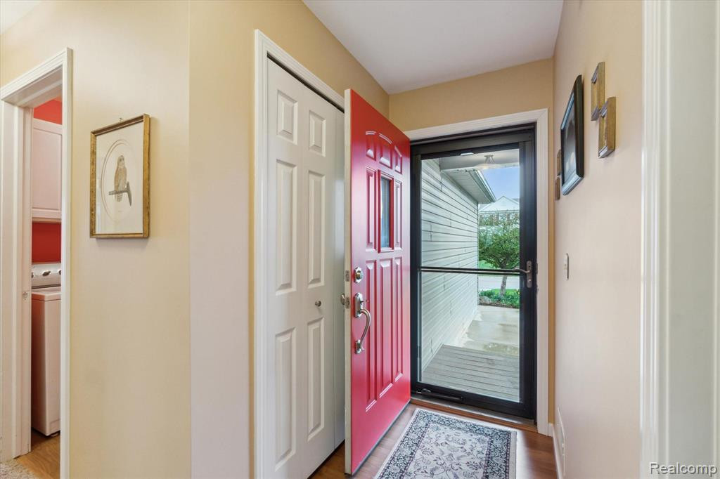 3442 AMBER OAKS Drive, Howell, MI 48855 — Photo 6