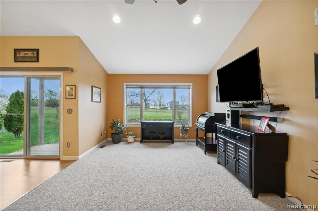 3442 AMBER OAKS Drive, Howell, MI 48855 — Photo 8