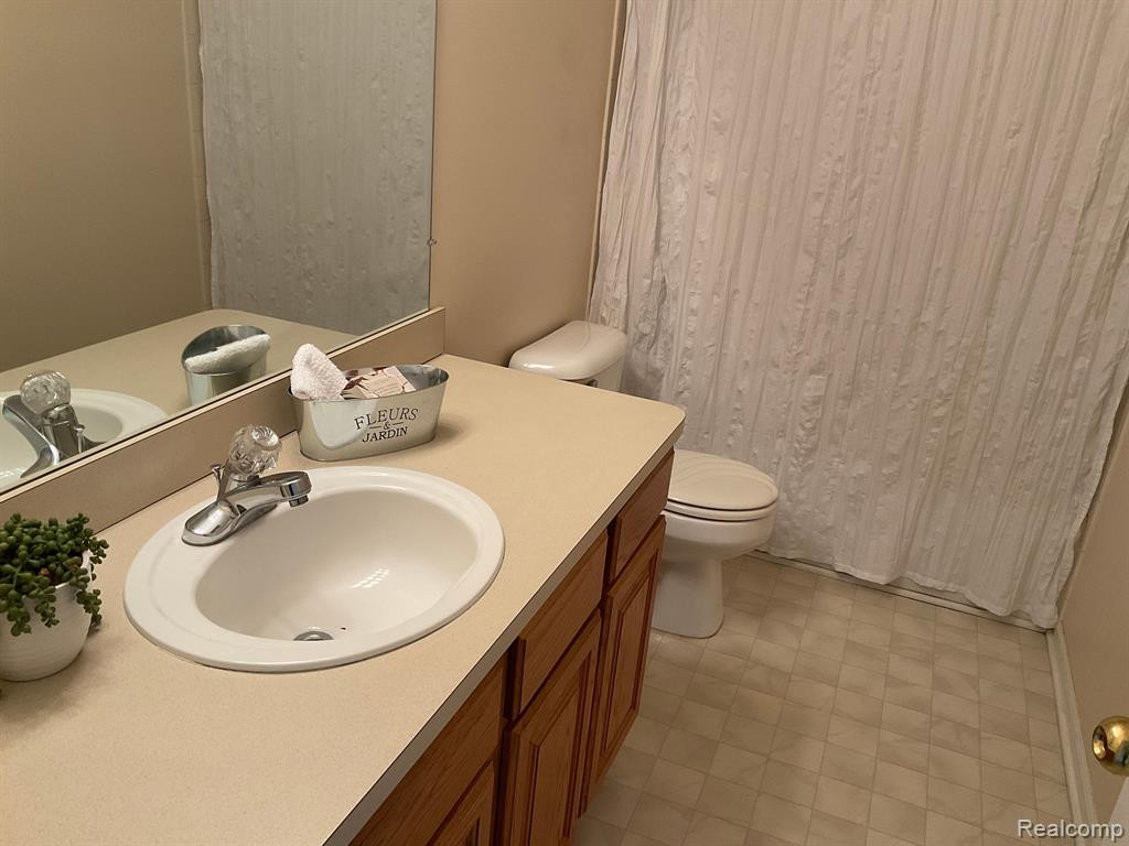 23351 REDMAN, Trenton, MI 48183 — Photo 21