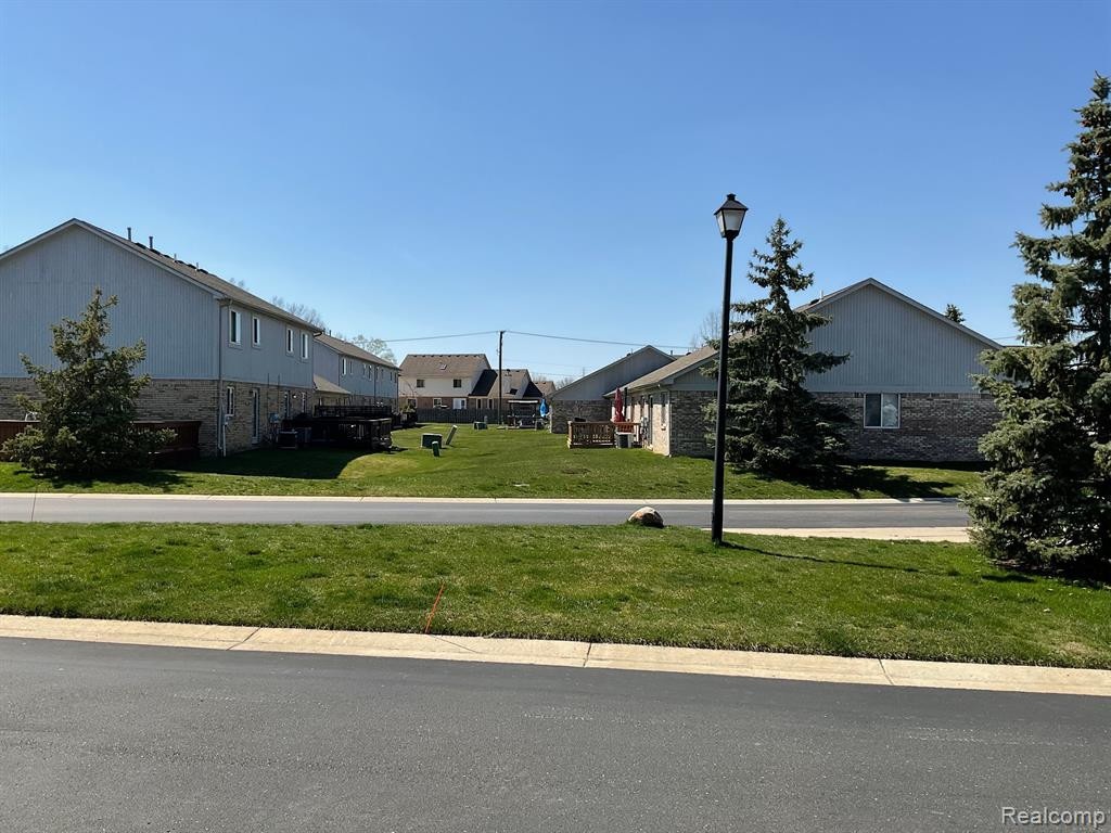 23351 REDMAN, Trenton, MI 48183 — Photo 30
