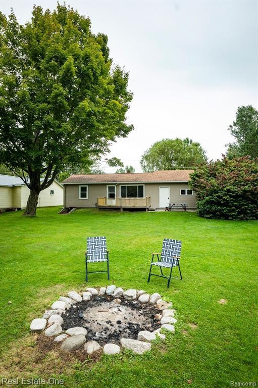 10541 RIVERSIDE Drive, Honor, MI 49640 — Photo 3