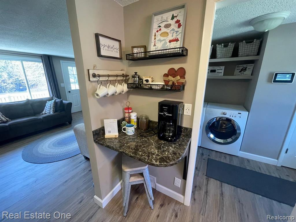 10541 RIVERSIDE Drive, Honor, MI 49640 — Photo 7