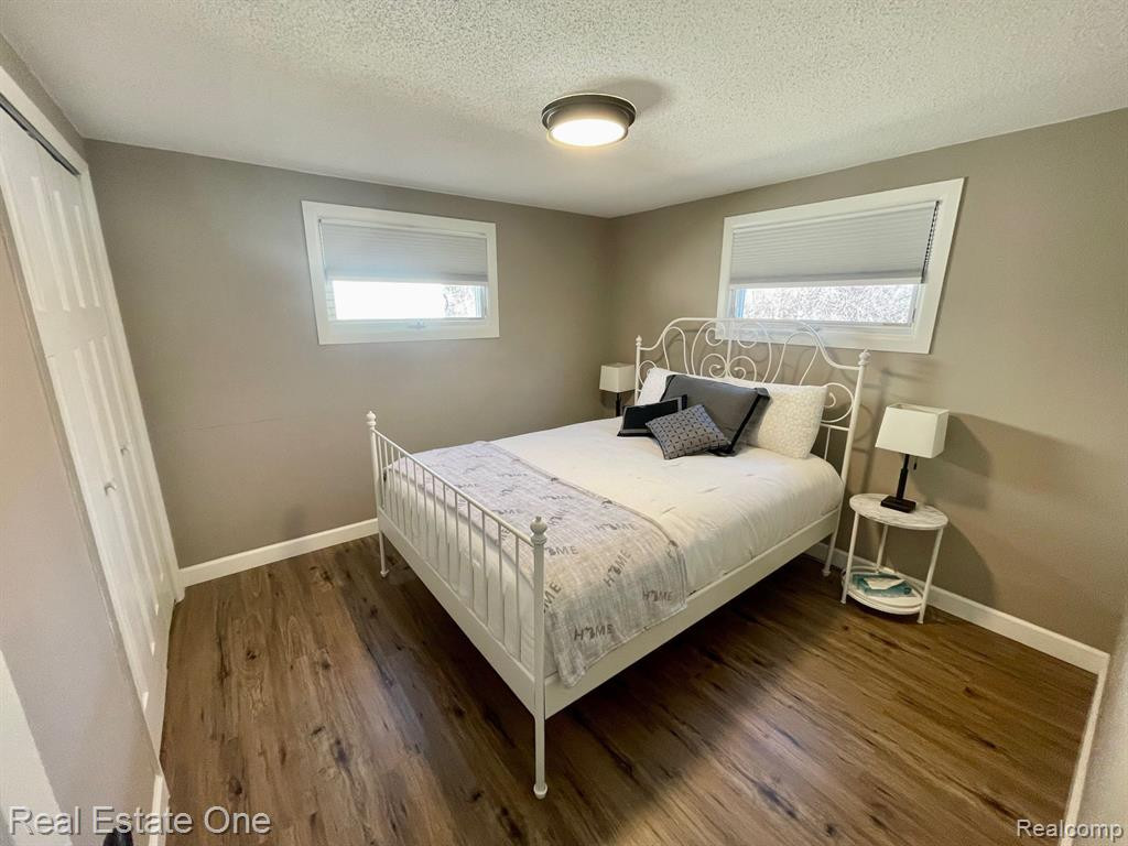 10541 RIVERSIDE Drive, Honor, MI 49640 — Photo 11