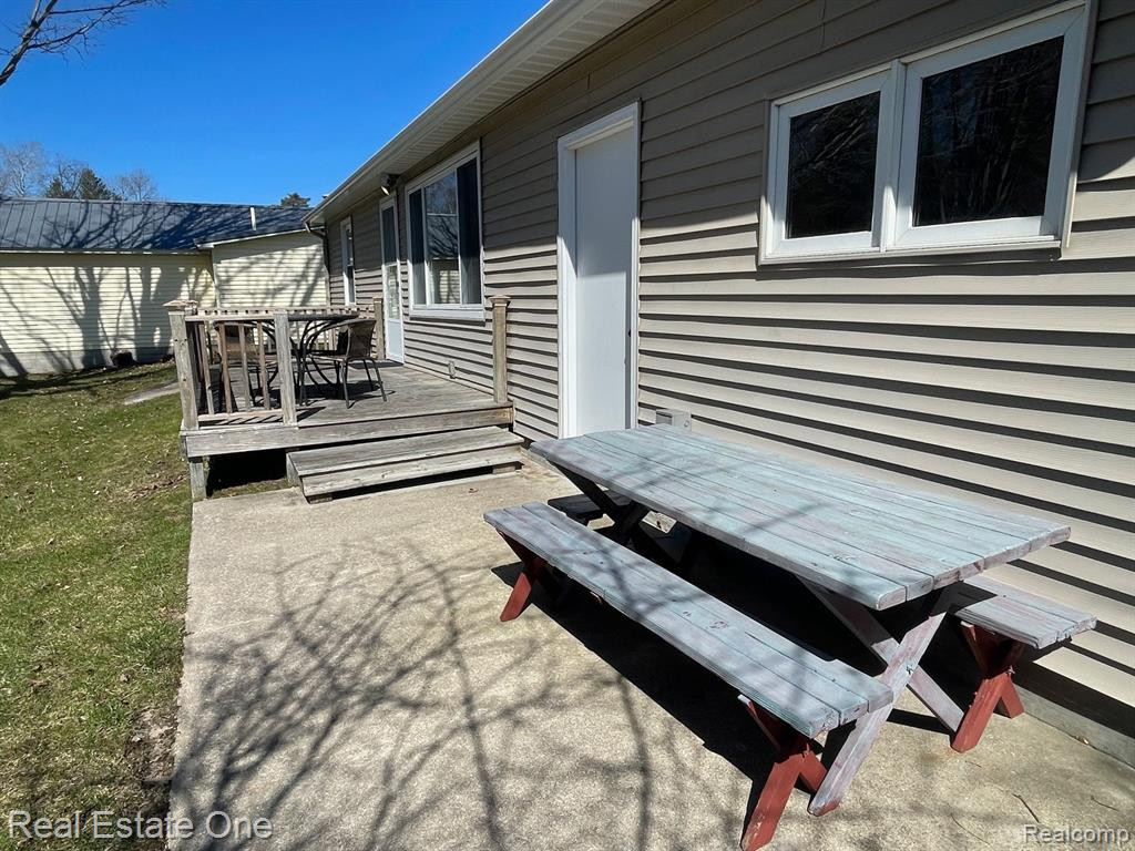 10541 RIVERSIDE Drive, Honor, MI 49640 — Photo 23