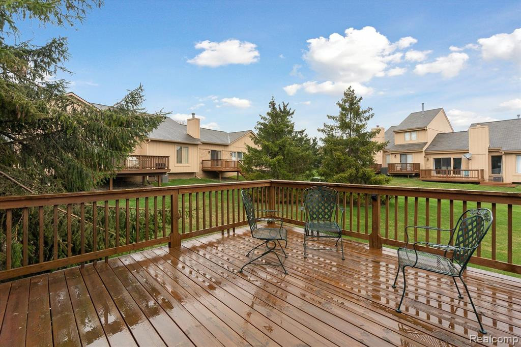 35048 White Pine Trail, Farmington Hills, MI 48335 — Photo 26