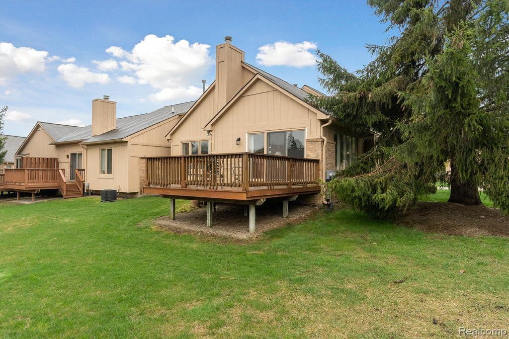 35048 White Pine Trail, Farmington Hills, MI 48335 — Photo 28