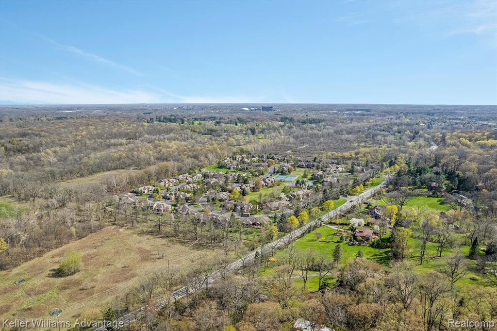 1372 LAUREL VIEW Drive, Ann Arbor, MI 48105 — Photo 34