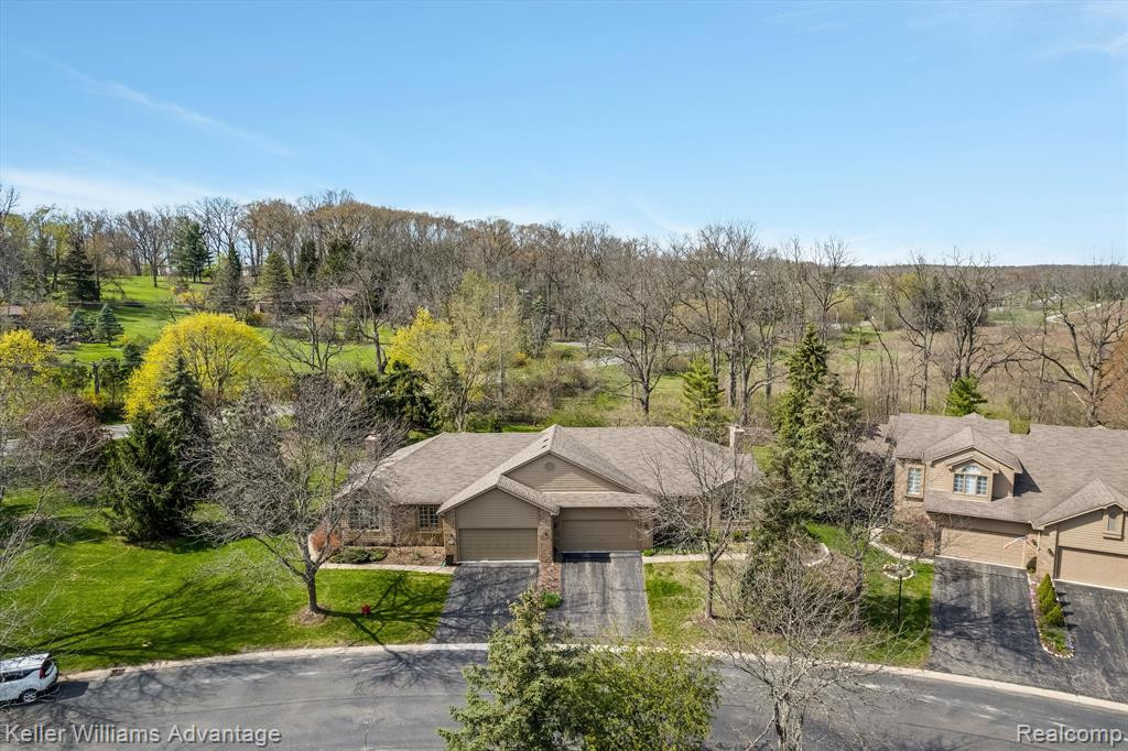 1372 LAUREL VIEW Drive, Ann Arbor, MI 48105 — Photo 38