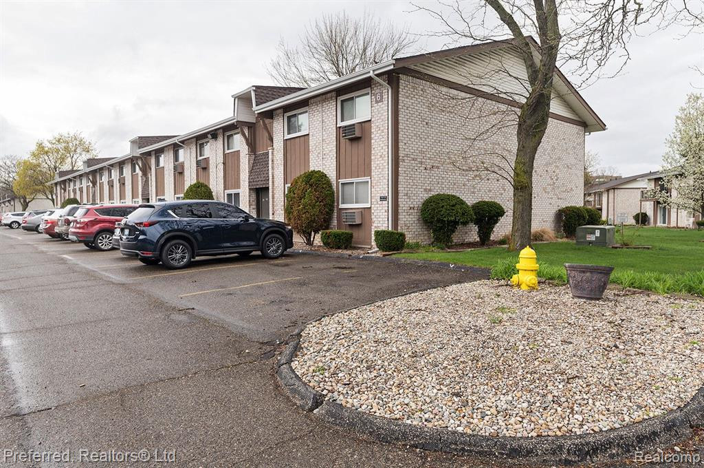 7422 WOODVIEW Street, 1, Westland, MI — front exterior