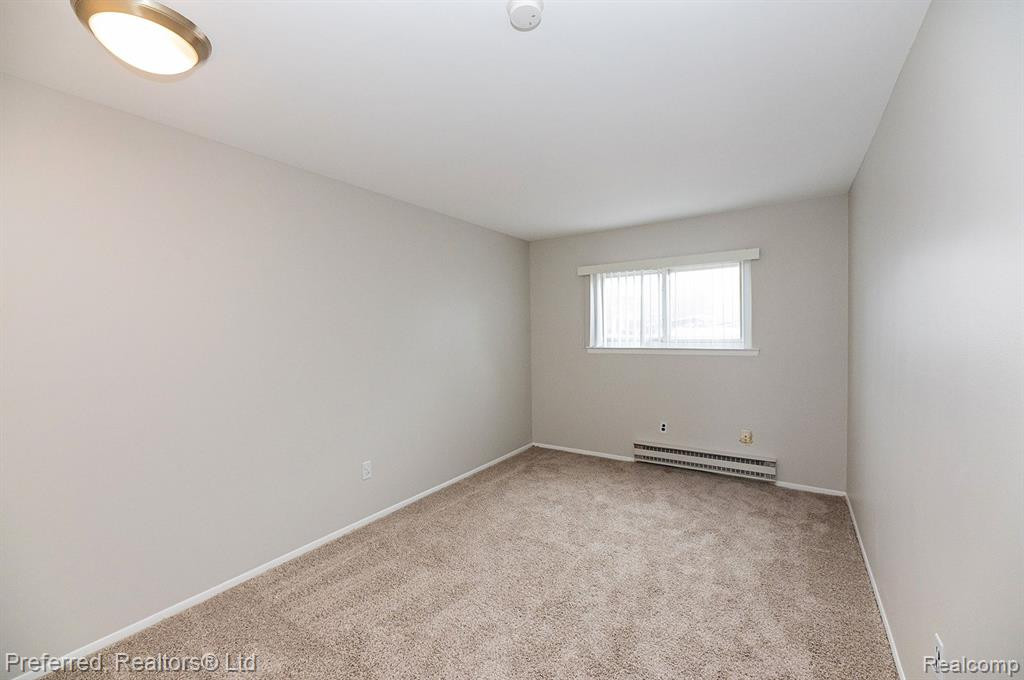 7422 WOODVIEW Street, 1, Westland, MI — Photo 18