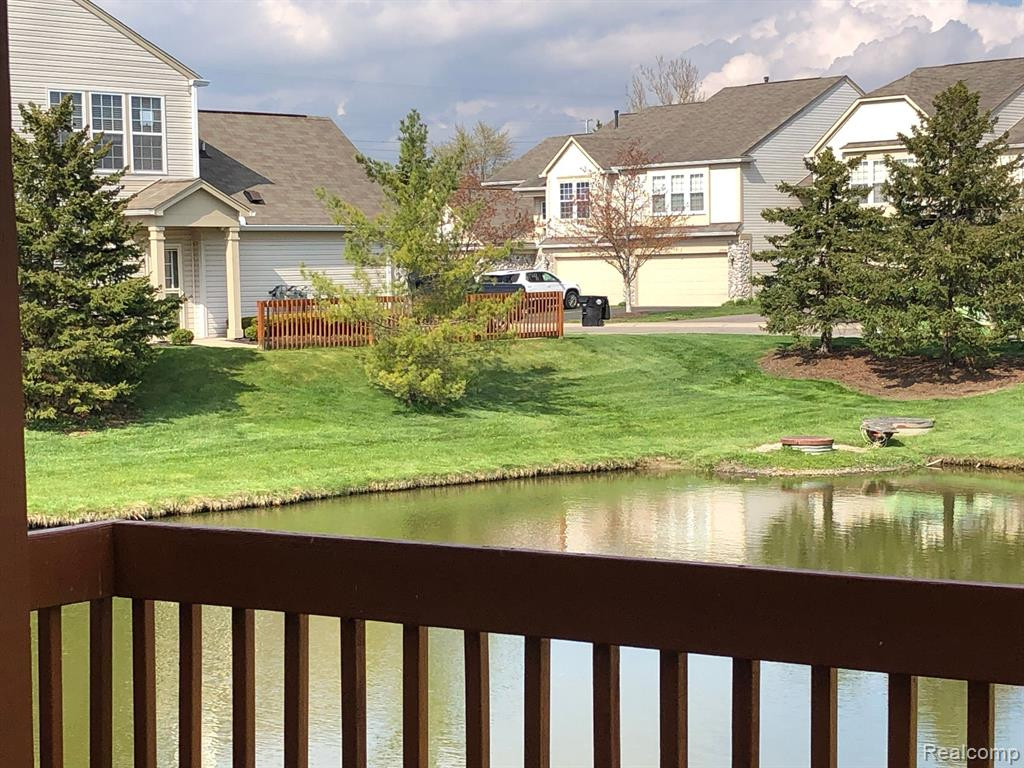 26667 KIRKWAY Drive, Woodhaven, MI 48183 — Photo 14