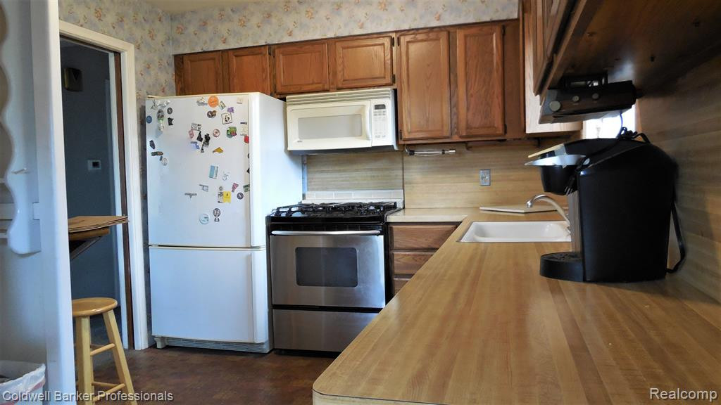 850 CARPENTER Street, Northville, MI 48167 — Photo 7