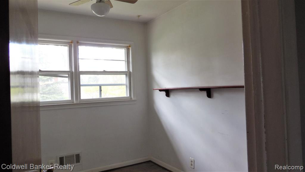 850 CARPENTER Street, Northville, MI 48167 — Photo 17