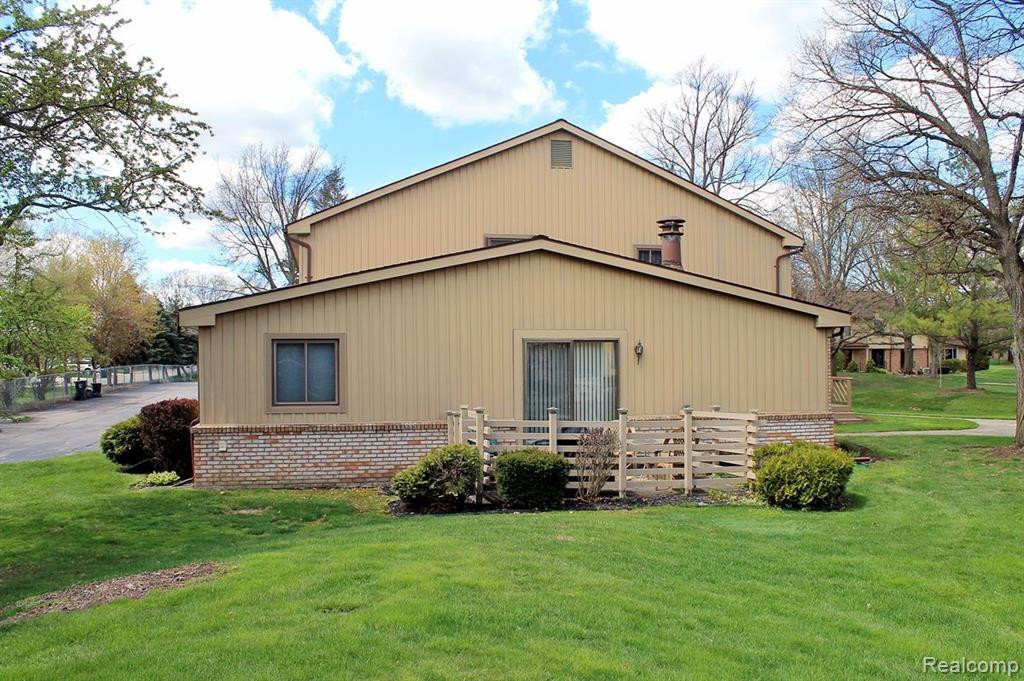 41553 BEDFORD Drive, Canton, MI 48187 — Photo 3