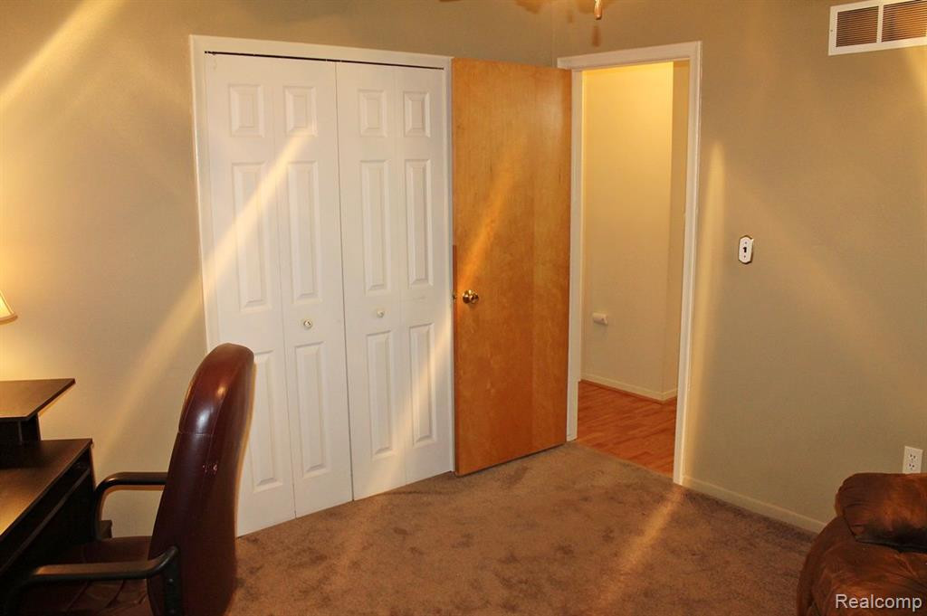 41553 BEDFORD Drive, Canton, MI 48187 — Photo 26