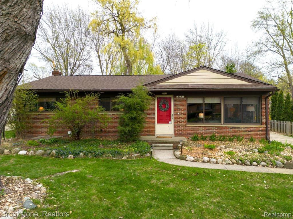 335 Hazelwood Avenue, Ann Arbor, MI 48103 — Photo 2