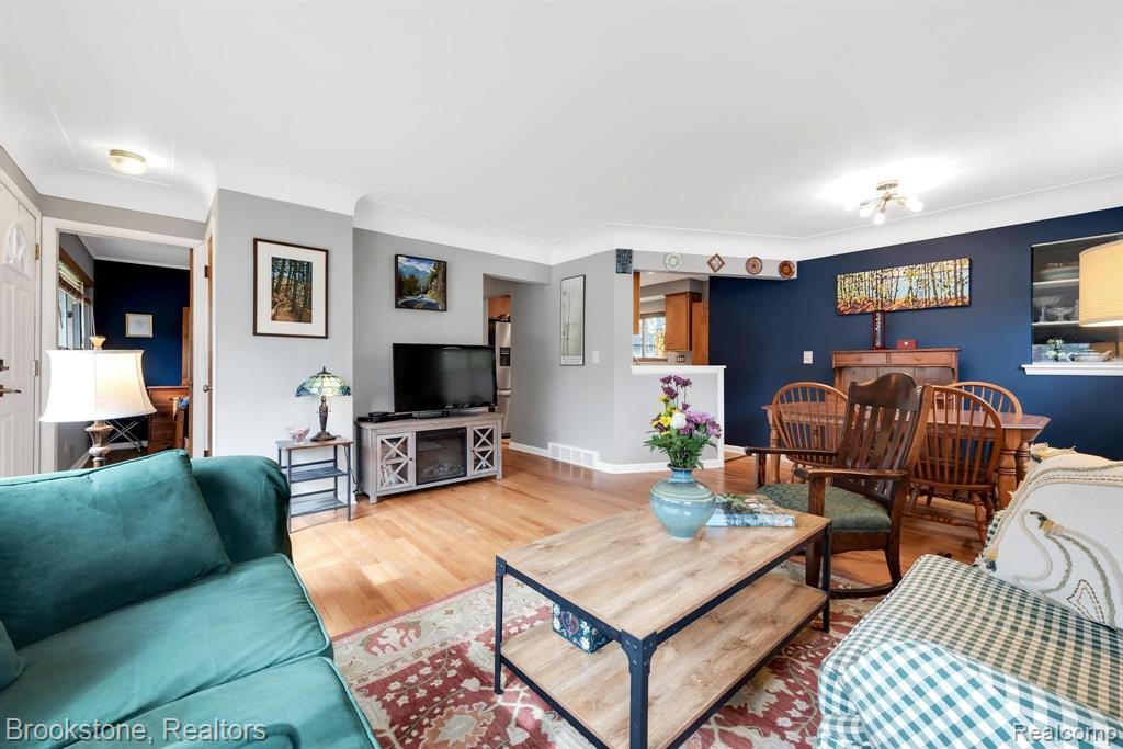 335 Hazelwood Avenue, Ann Arbor, MI 48103 — Photo 6
