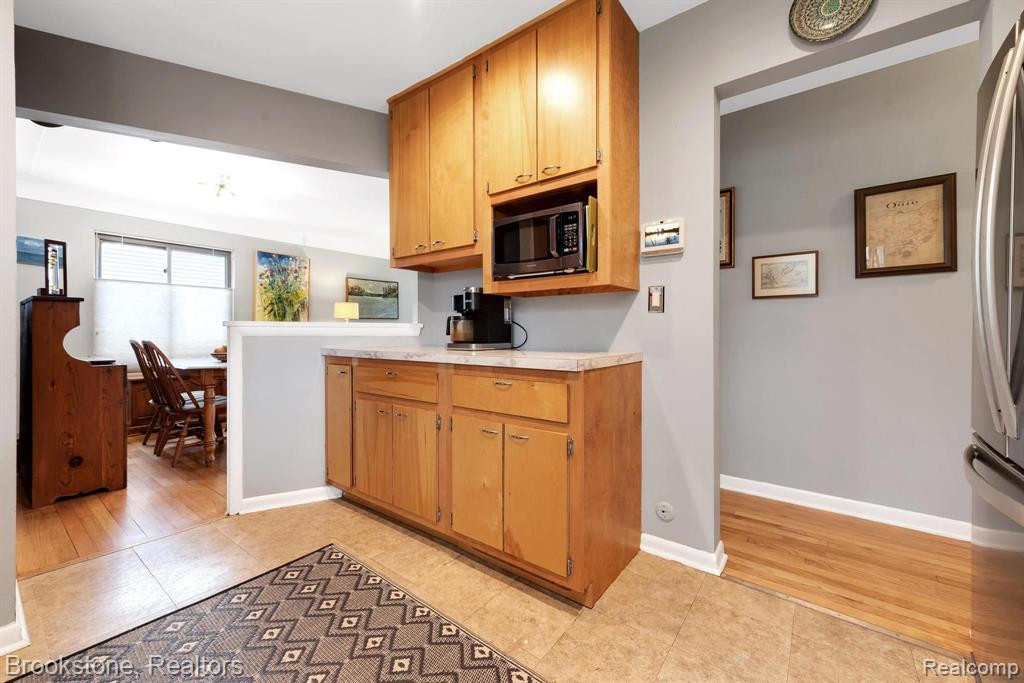 335 Hazelwood Avenue, Ann Arbor, MI 48103 — Photo 12