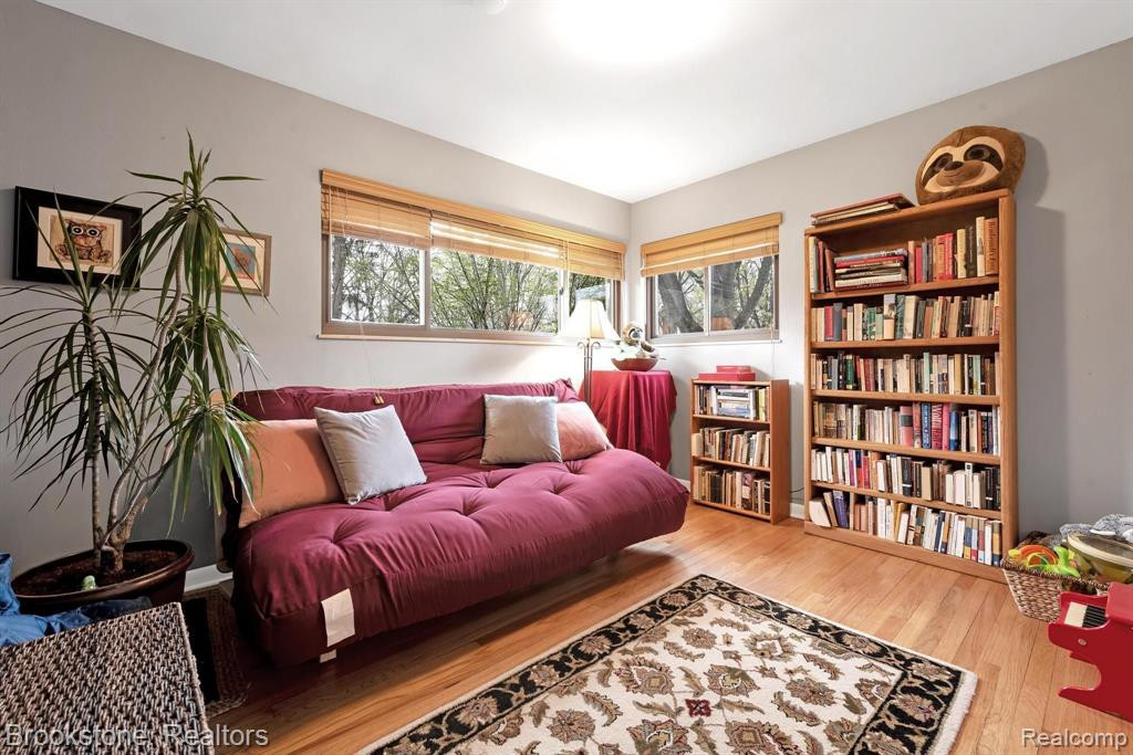 335 Hazelwood Avenue, Ann Arbor, MI 48103 — Photo 16