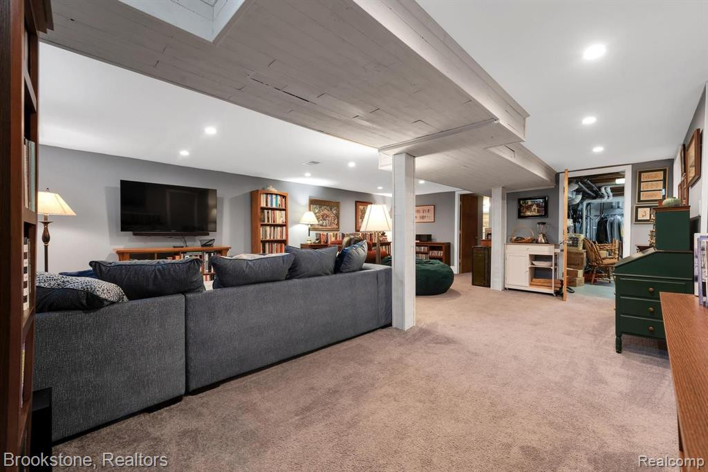 335 Hazelwood Avenue, Ann Arbor, MI 48103 — Photo 18