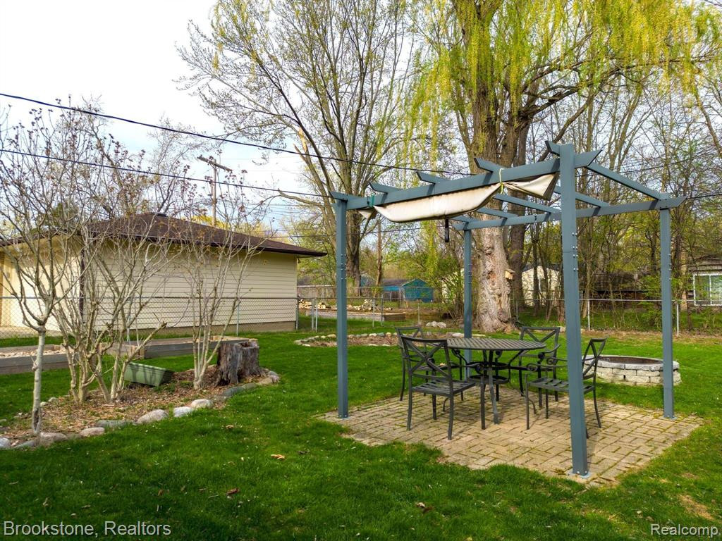 335 Hazelwood Avenue, Ann Arbor, MI 48103 — Photo 28