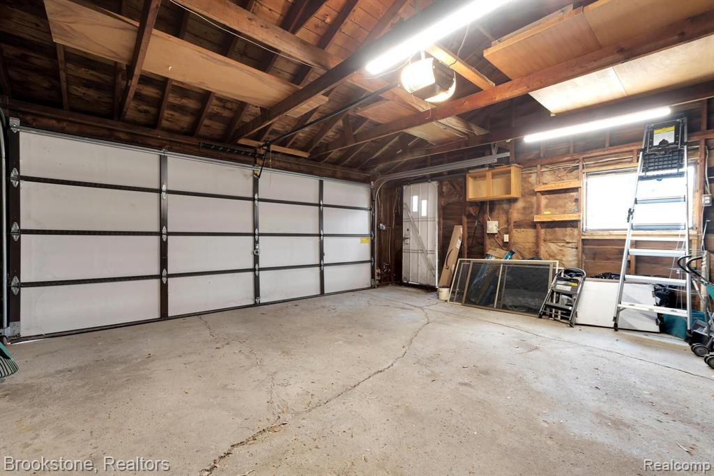 335 Hazelwood Avenue, Ann Arbor, MI 48103 — Photo 36