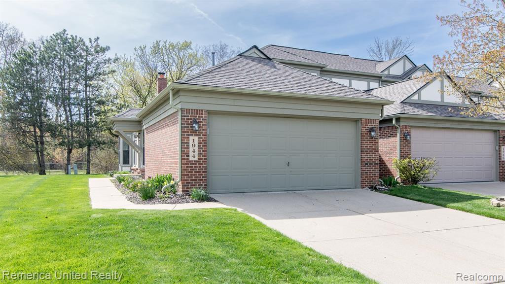 1944 HAWKS NEST Court, 56, Canton, MI 48188 — Photo 2