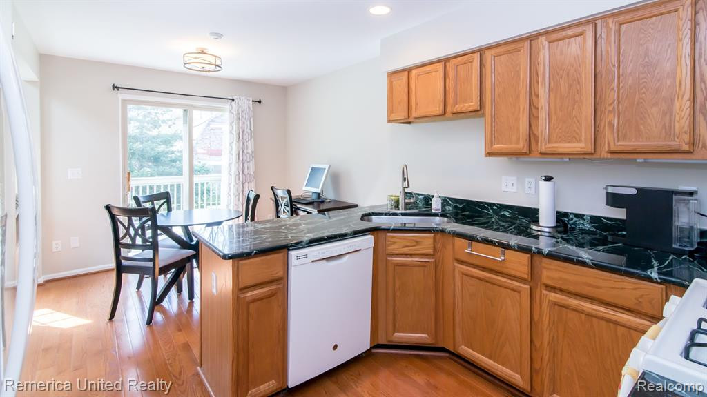 1944 HAWKS NEST Court, 56, Canton, MI 48188 — Photo 22