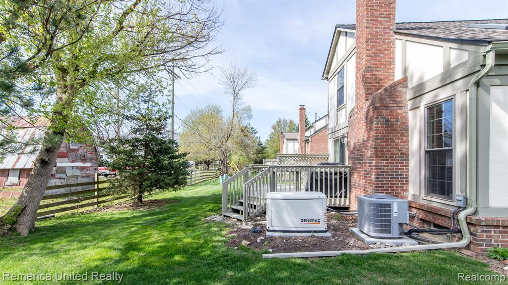 1944 HAWKS NEST Court, 56, Canton, MI 48188 — Photo 45