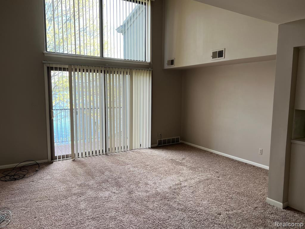 9631 HARBOUR COVE, Ypsilanti, MI 48197 — Photo 4