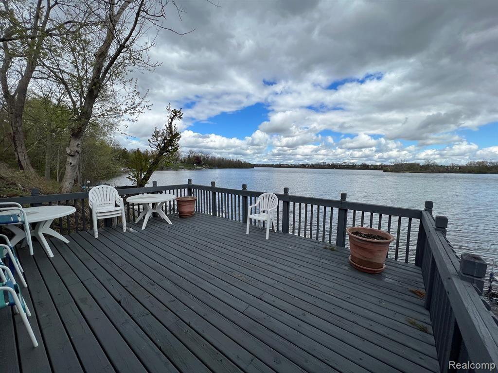 9631 HARBOUR COVE, Ypsilanti, MI 48197 — Photo 13
