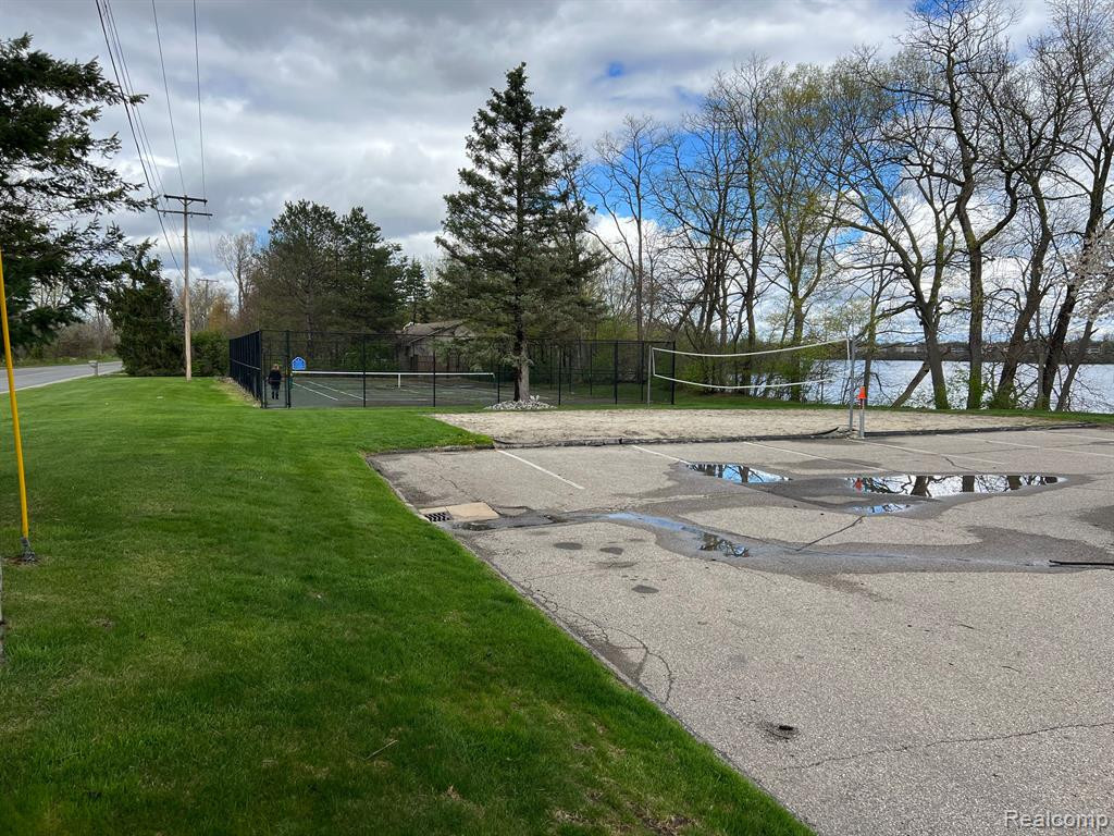 9631 HARBOUR COVE, Ypsilanti, MI 48197 — Photo 18