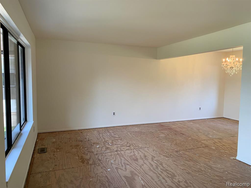 1168 N CAVALIER Road, Canton, MI 48187 — Photo 2